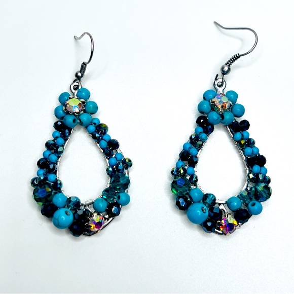 Jewelry - Turquoise earrings dangle angle